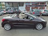 Peugeot 207 CC Cabrio-Coupe Allure* KLIMAAUTOMATIK+PDC * - Peugeot 207 Allure mit Benzin-Antrieb