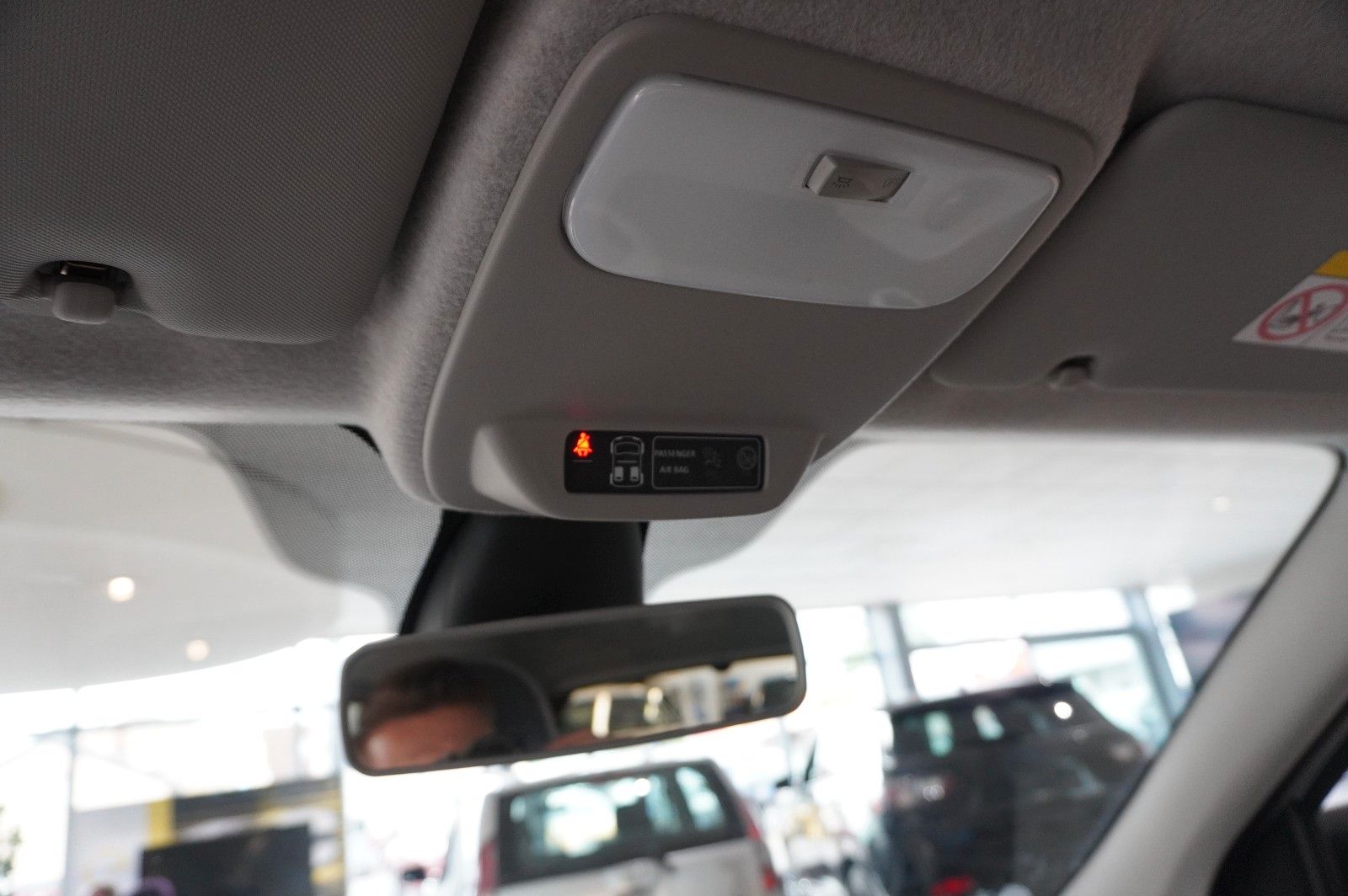 Fahrzeugabbildung Renault Twingo Equilibre Electric 22KWH NAVI/LED/DAB+