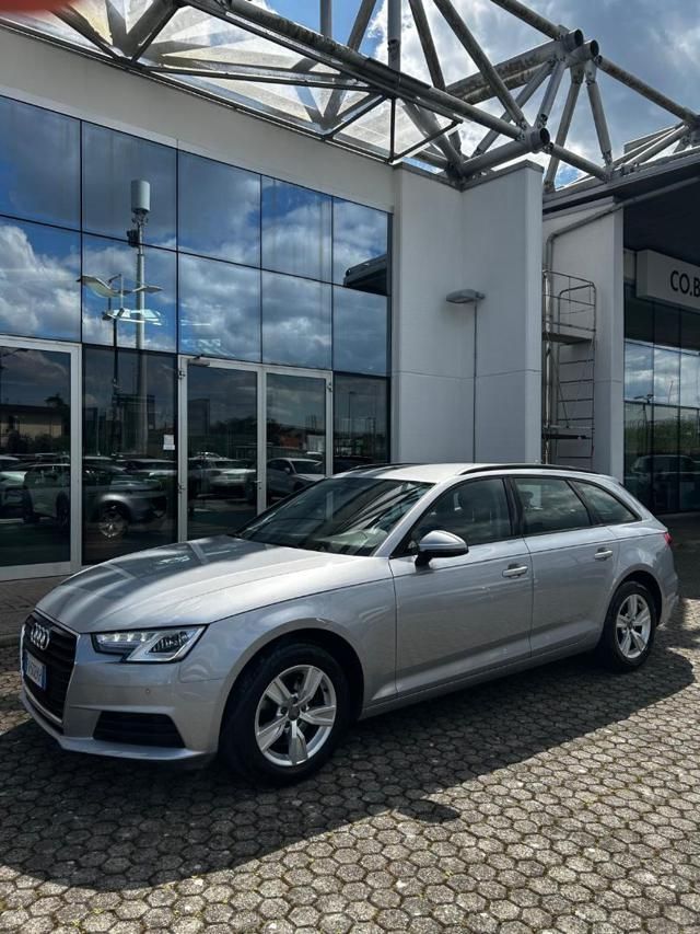 Audi AUDI A4 Avant 2.0 TDI 150 CV S tronic Business imagem 3