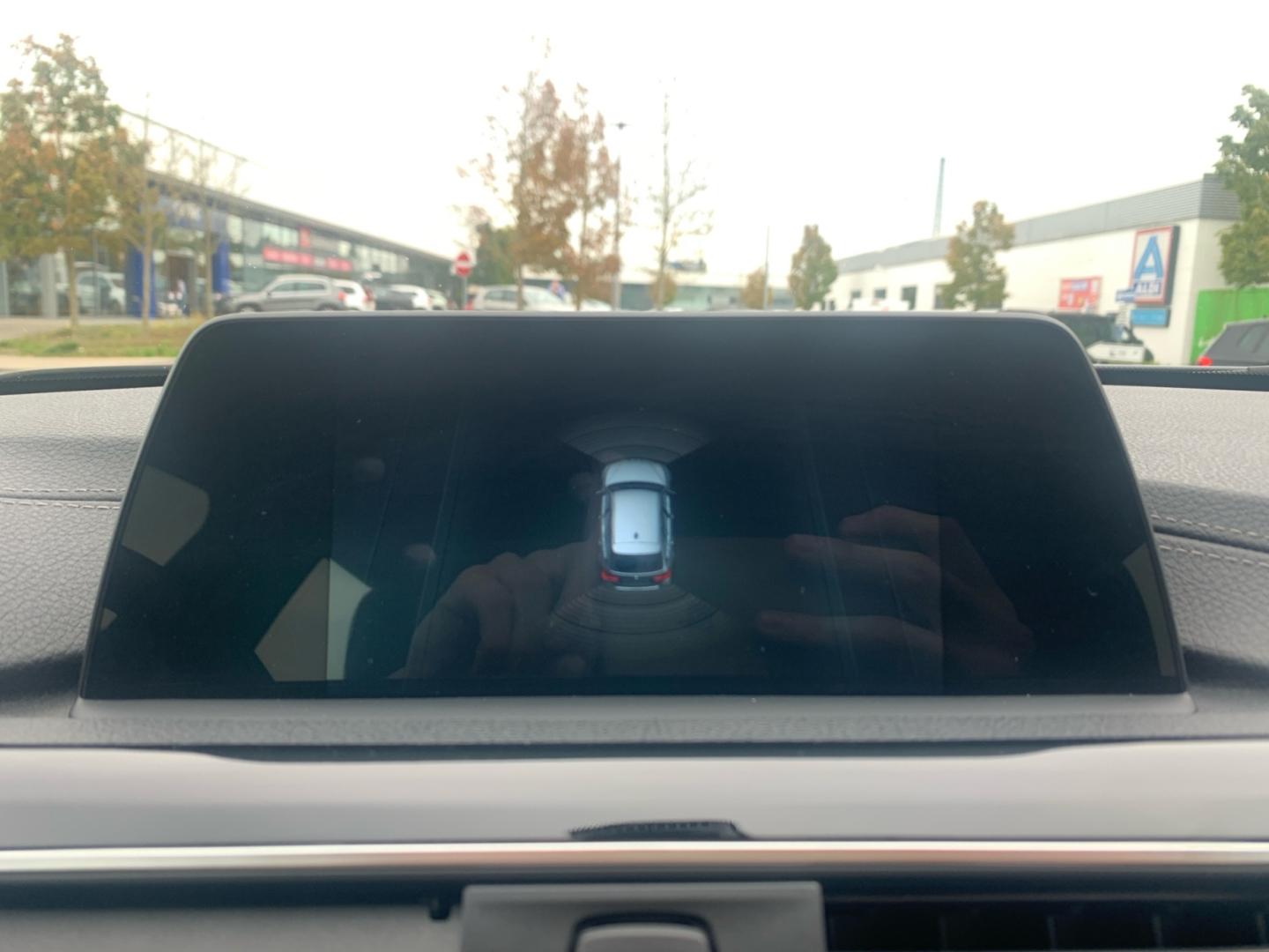 BMW 318 i Touring Sport Line *LED*AHK*HiFi*PDC*SHZ*