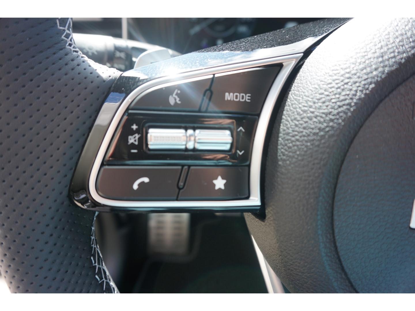 Kia Ceed_sw 1.5T 140 GT Line DCT7 Pano AHK Navi LED 