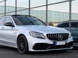 Mercedes-Benz C 63 s AMG Designo Kamera Klappe DE