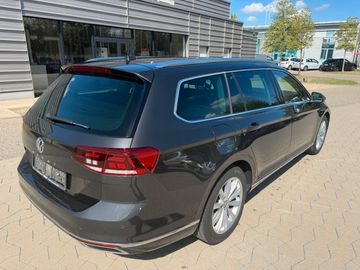 Volkswagen Passat Variant - 10