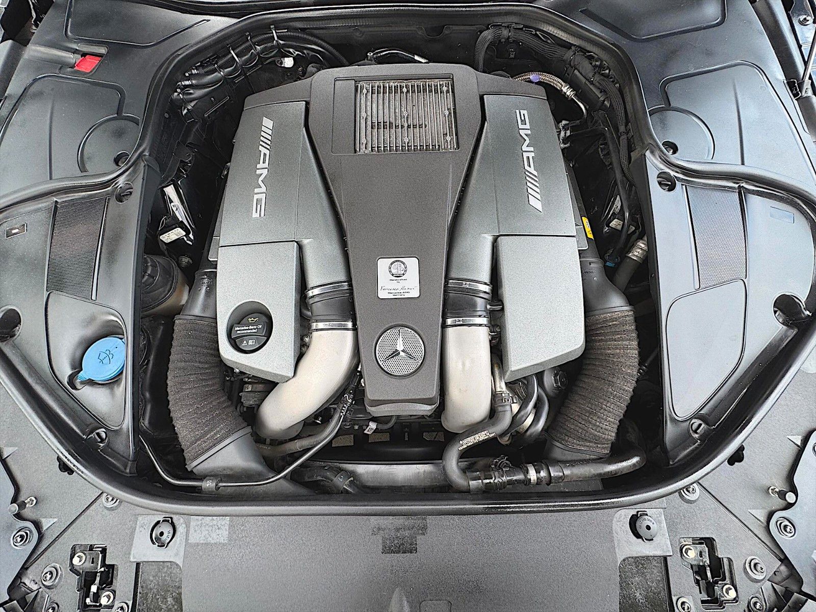 Fahrzeugabbildung Mercedes-Benz S 63 AMG 4Matic Night Edition Designo *ACC*Pano*