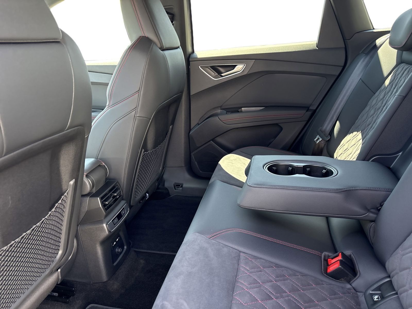 Audi Q4 e-tron - Bild 12