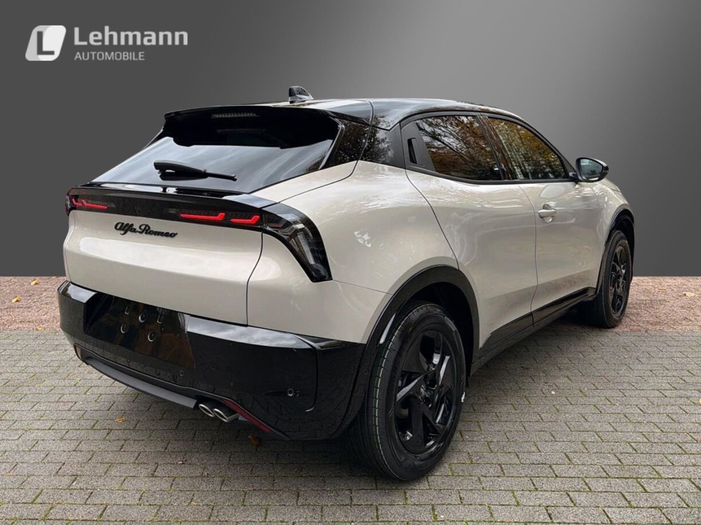 Fahrzeugabbildung Alfa Romeo Junior Ibrida 1.2 VGT 48V-Hybrid 107 kW Ti