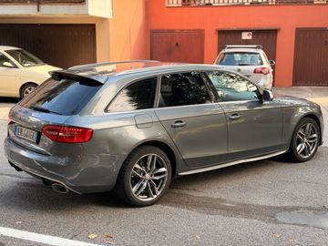 Audi A4 - 4