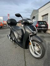 Honda SH125i - HONDA ROLLER 125