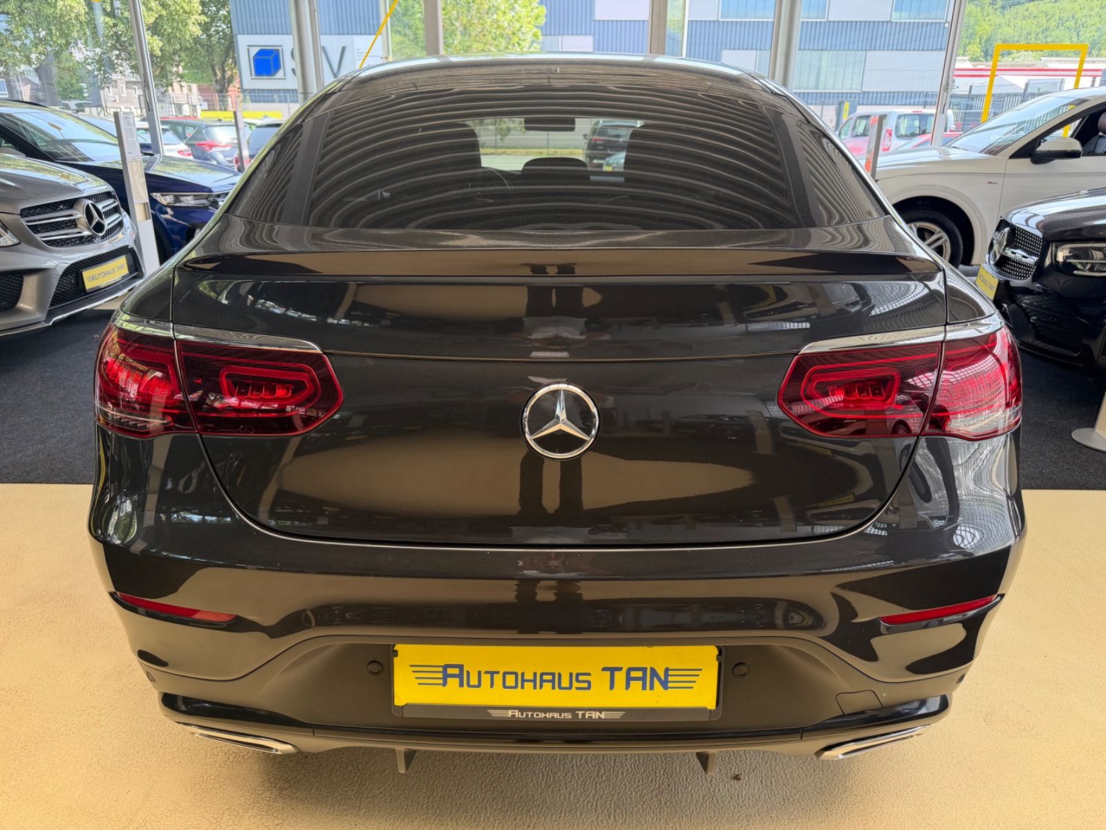 Fahrzeugabbildung Mercedes-Benz GLC 400 d Coupe 4 Matic AMG LINE * DIGITALTACHO