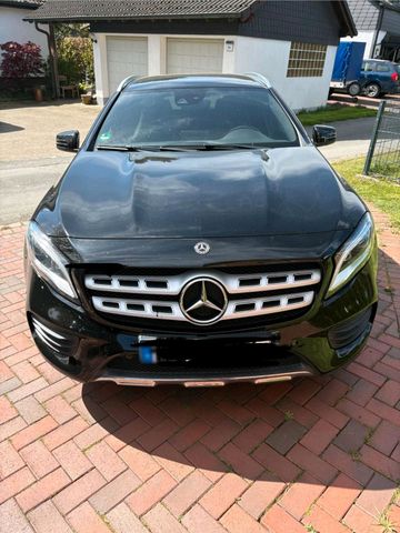 MERCEDES-BENZ Mercedes GLA 180 Sport  AMG Line Offroad