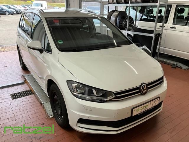 Volkswagen Touran 2.0 TDI ACTIVE Navi ACC Apple CarPlay