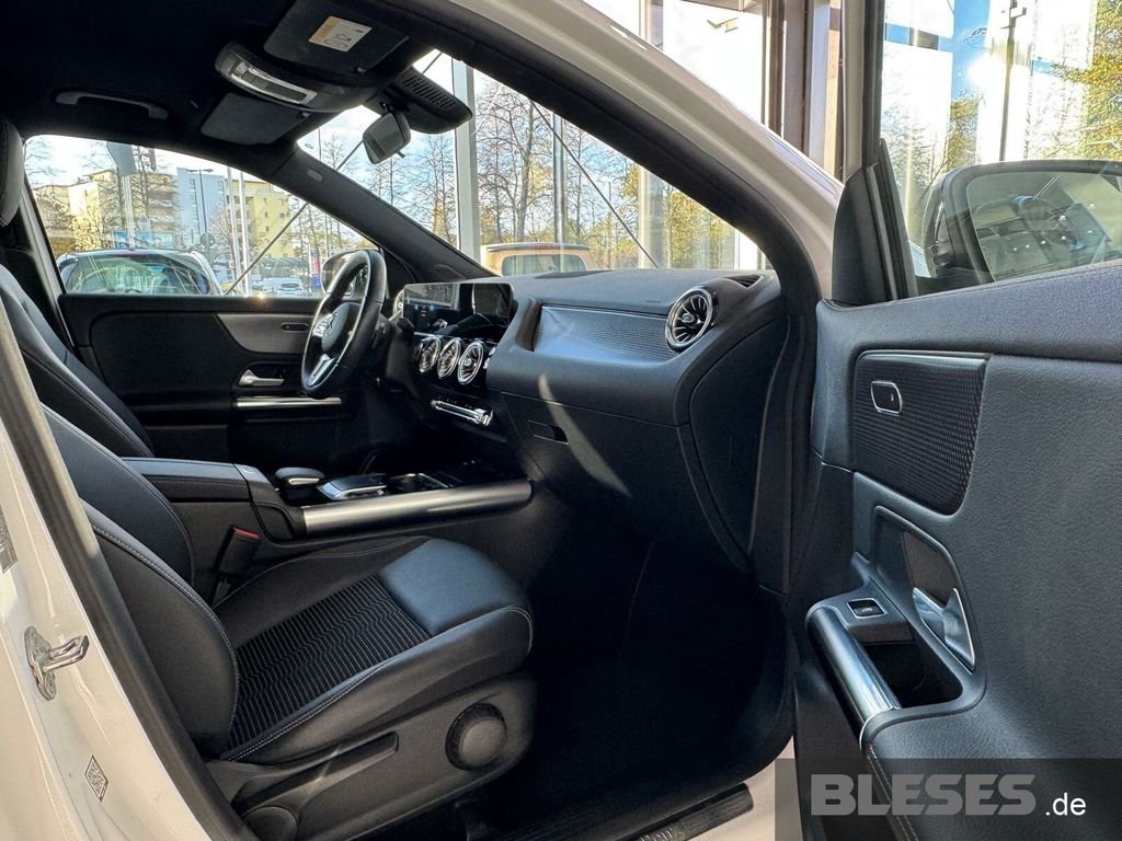 MERCEDES-BENZ GLA 180 – Bild 15