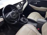 Kia Carens Spirit 7-Sitzer Xenon Rückfahrkam. Keyles - Kia Carens 7-Sitzer