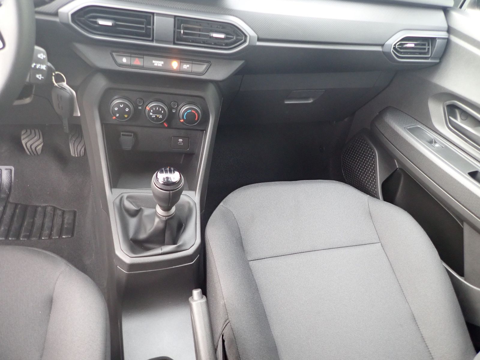 Fahrzeugabbildung Dacia Sandero Essential SCe 65