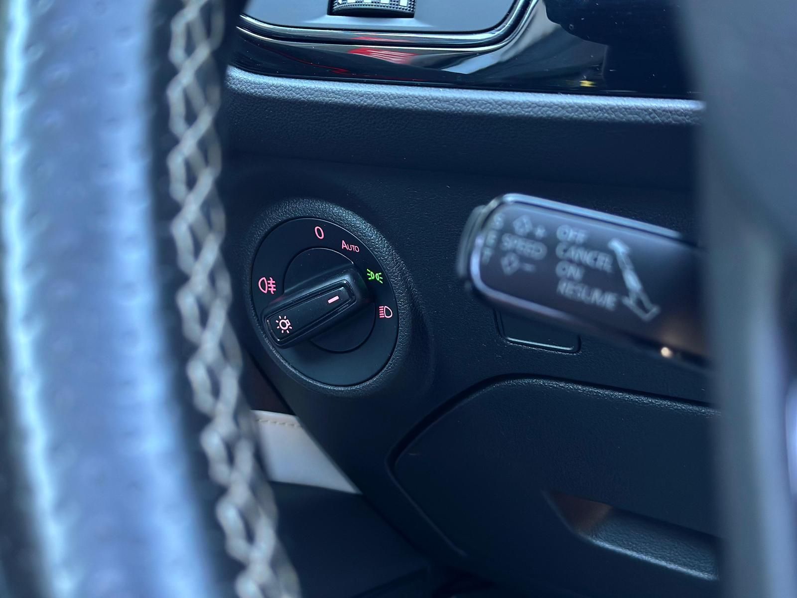 SEAT Leon 2.0TSI Cupra 280* LED#SHZ#TEMPO#SPUR#PANO - Image 18