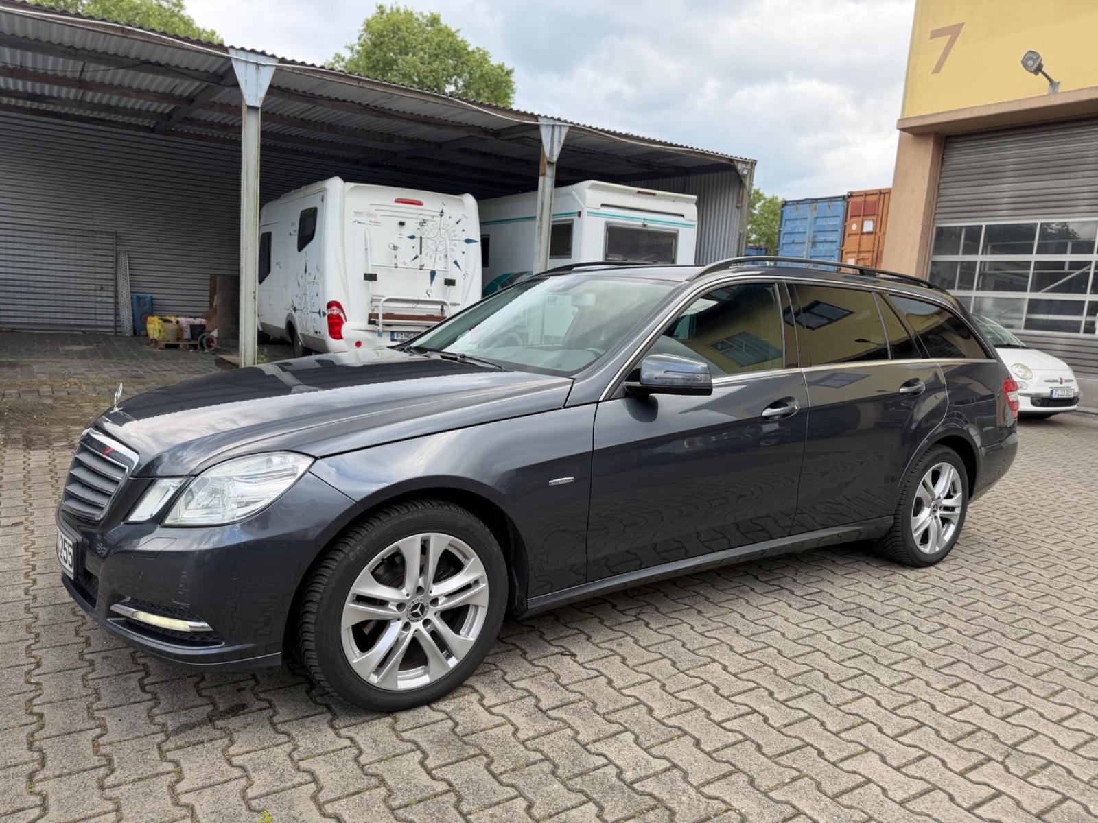 Mercedes-Benz E220, 2012