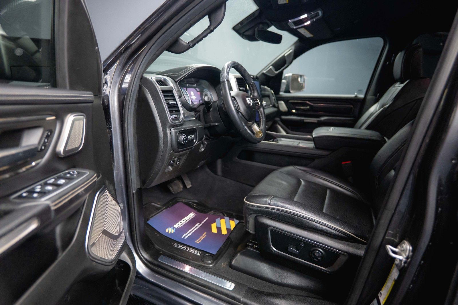 Fahrzeugabbildung Dodge RAM 5.7 V8 HEMI 4x4 LIMITED Night LongBed *ACC*