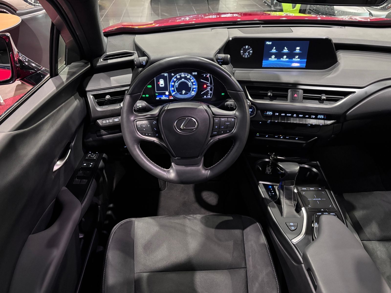 Fahrzeugabbildung Lexus UX 250 h Style RFK LED CarPlay