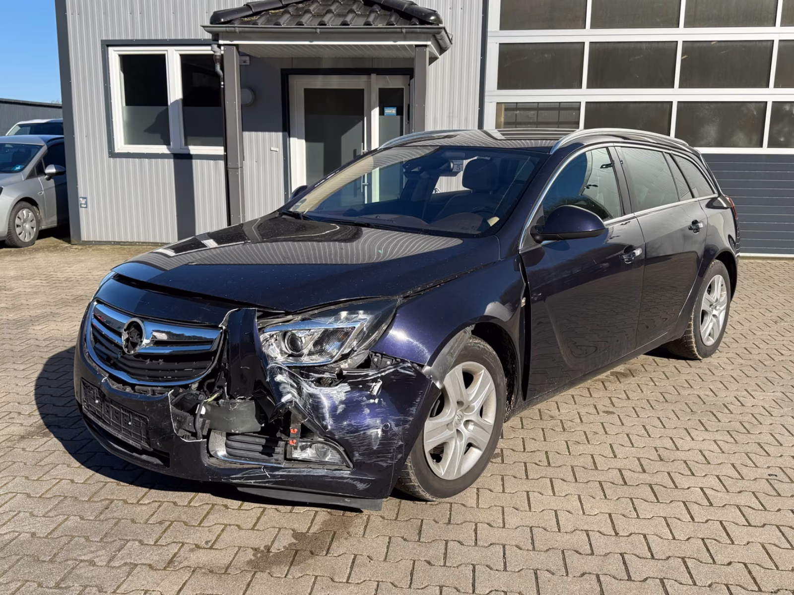 Opel Insignia 2013 — vehicle for AFU Ukraine