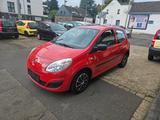 Renault Twingo je t'aime - Renault Twingo Gebrauchtwagen in Mönchengladbach