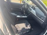 BMW 318 Baureihe 3 Lim. 318 d xDrive Navi+Bluetooth - BMW 318 mit Diesel-Antrieb: Partikelfilter, Limousine, Klimaanlage