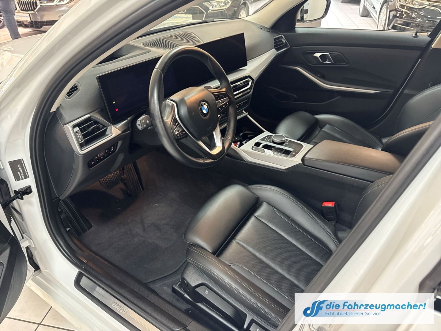 Fahrzeugabbildung BMW 320 Touring *FACELIFT*Navi Digitales Cockpit LED