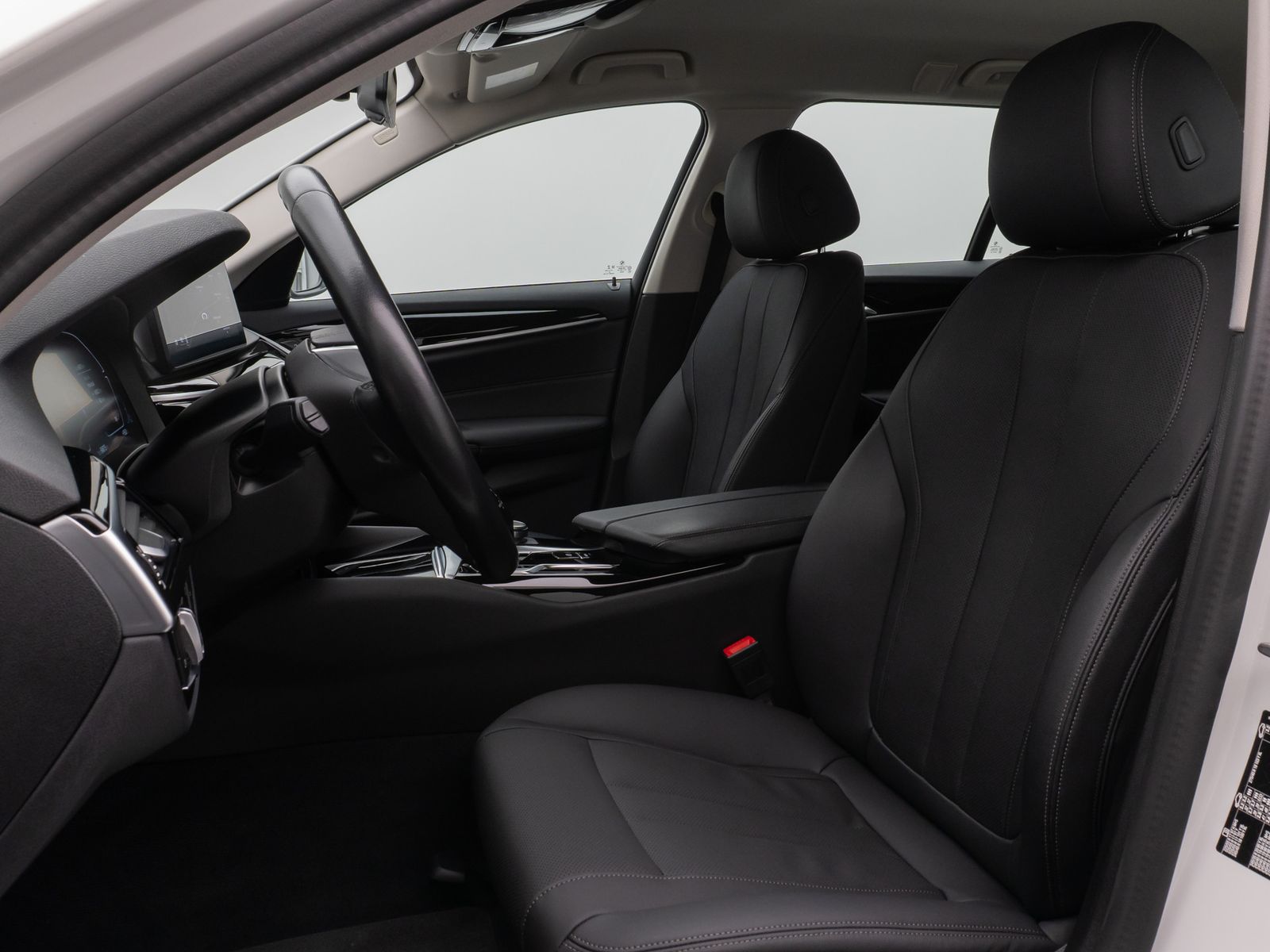 Fahrzeugabbildung BMW 520d Kamera DAB Leder Alarm Parkassistenzsystem