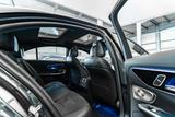 Mercedes-Benz C 63 AMG / S E Performance / Premium + - Mercedes-Benz C 63 AMG mit Hybrid-Antrieb: Head-Up Display