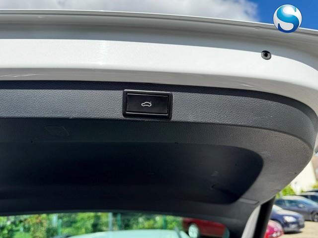 Skoda Karoq 1.5 TSI DSG STYLE AHK ACC EL. KLAPPE ME...