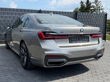 BMW 740 - 8