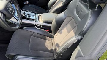 Audi Q8 - 10