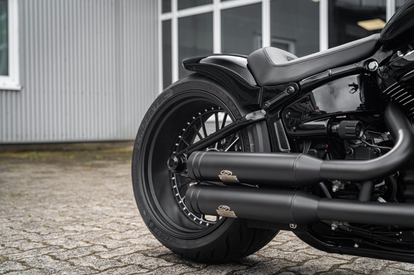 Fahrzeugabbildung Harley-Davidson FXBR Breakout 117 - Custom Umbau by HD-Kiel