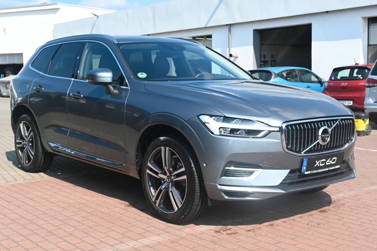 Fahrzeugabbildung Volvo XC60 T6 AWD Recharge Inscription*LUFT*STDHZG*AHK