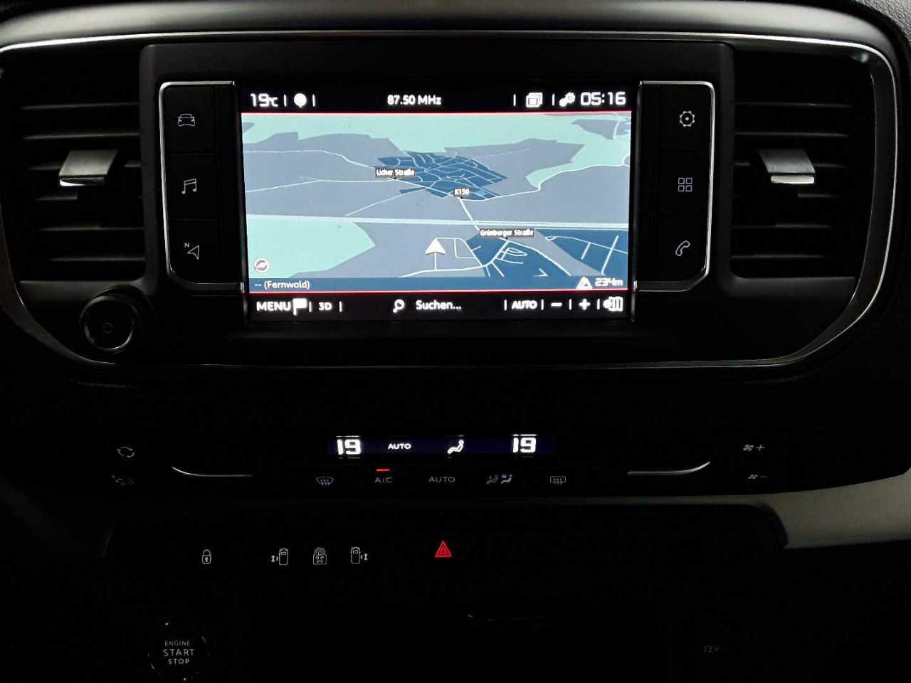 Citroën Spacetourer M 2.0 Lounge 7 Si. LEDER AHK