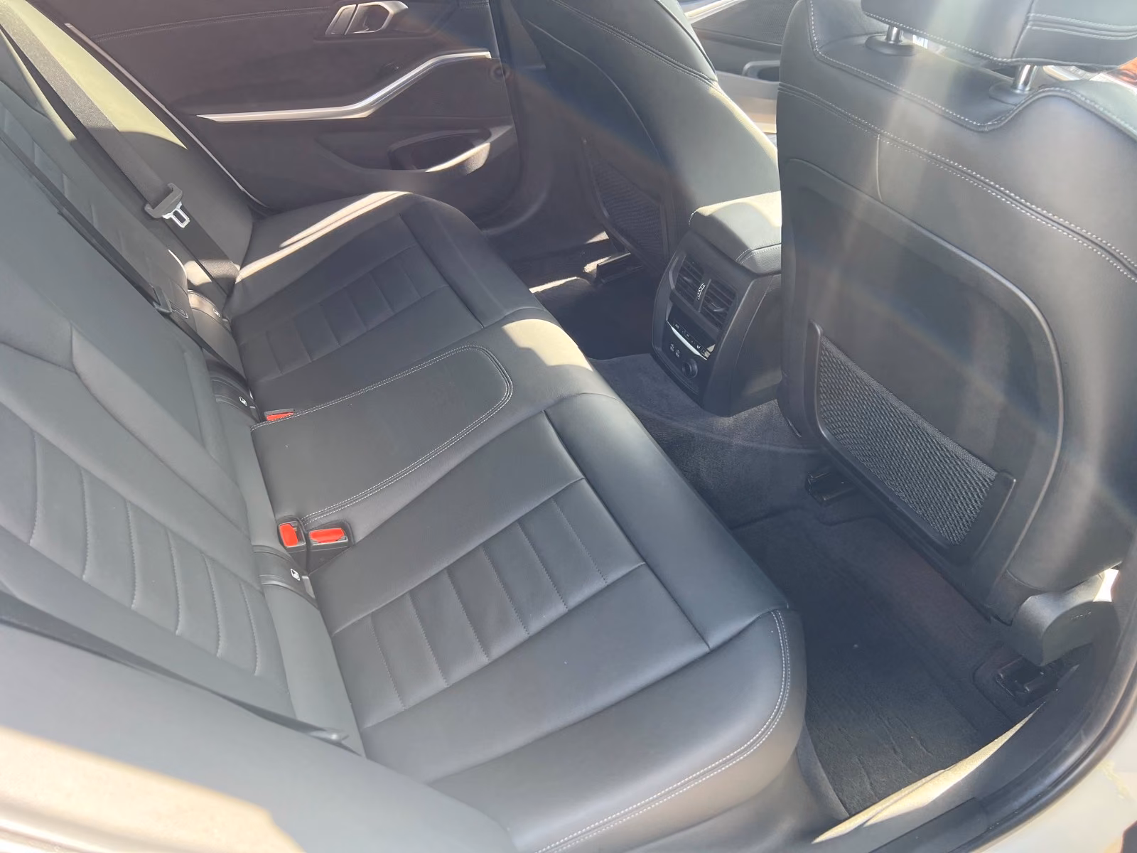 BMW 330 i xDrive Touring Luxury Line Pano