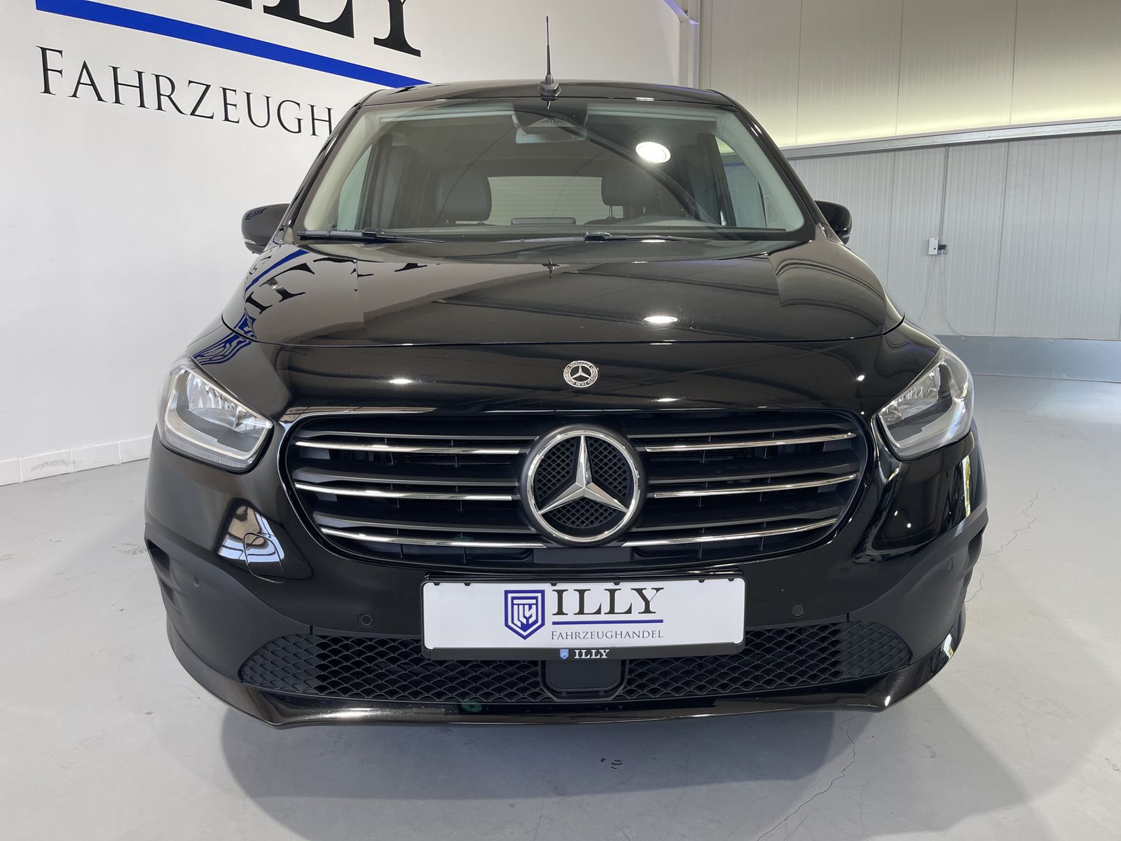 Fahrzeugabbildung Mercedes-Benz T 180 d*Leder*Cam*SHZ*Klima*