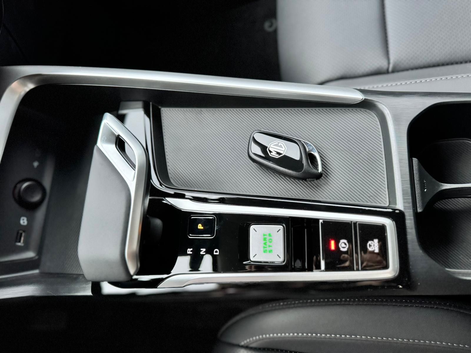 Fahrzeugabbildung MG ZS 1.5 Hybrid+ 145 kW Luxury