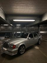 Mercedes-Benz Mercedes Benz W124 E200 -kein Tausch- - gebrauchte Mercedes-Benz E 200 aus dem Jahr 1992