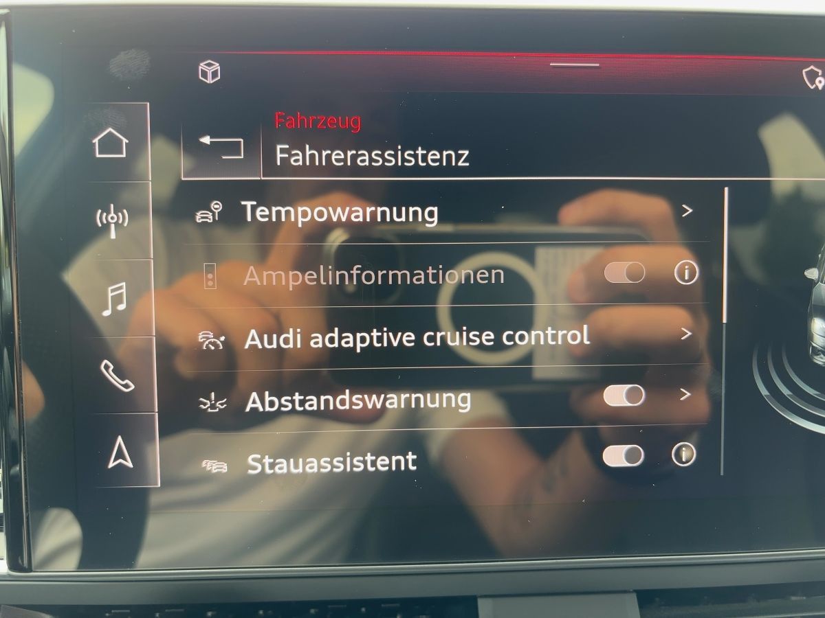 Audi A4 Avant S line 40TDI quattro S tronic AHZV Head foto 17
