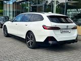 BMW i5 eDrive40 M Sport Pro //AHK HarmanKardon - BMW i5 in Duisburg