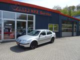 Volkswagen Bora 1.6 Edition, Climatronic, Sitzheizung *52 - Volkswagen Bora Edition mit Benzin-Antrieb