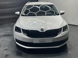 Skoda 1.6 TDI DSG Combi Style * ACC * LED * NAVI * APP - Skoda Octavia: 1.6