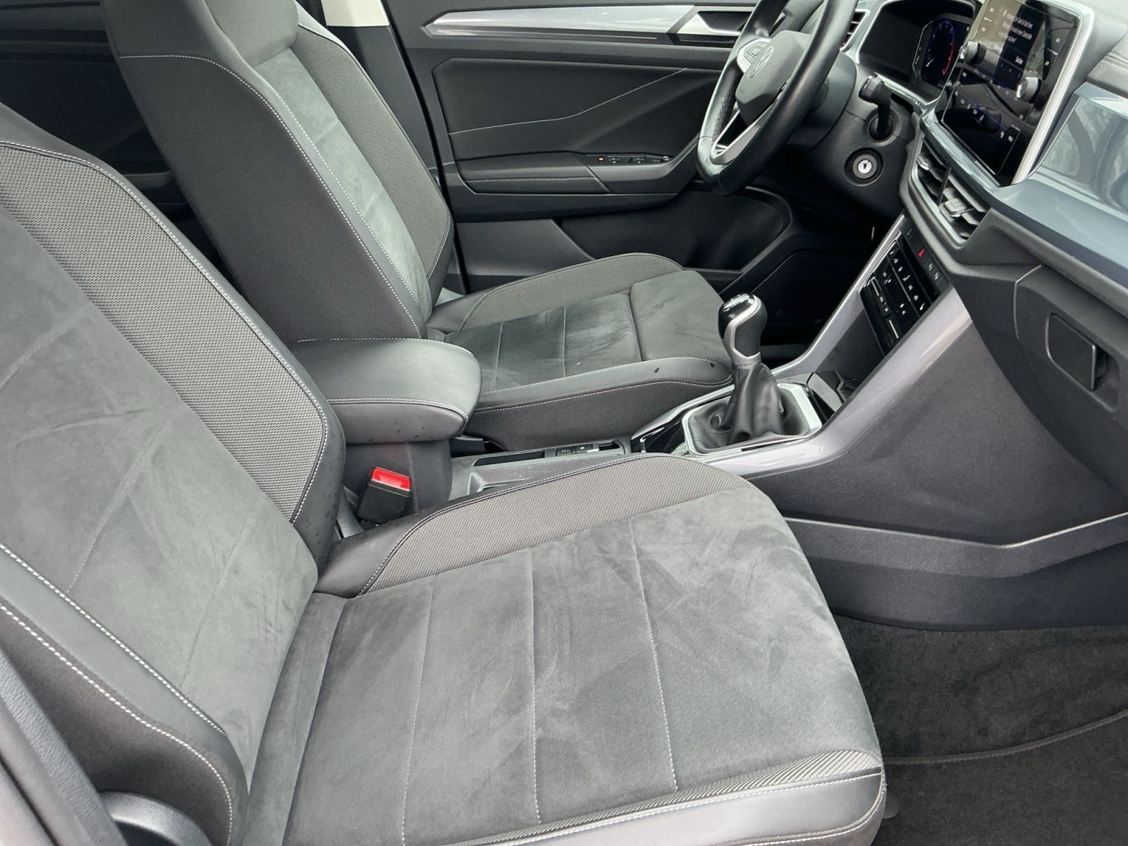 Volkswagen T-Roc - Bild 13