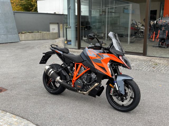KTM 1290 Super Duke GT 0% Finanzierung, 4 J. Garanti