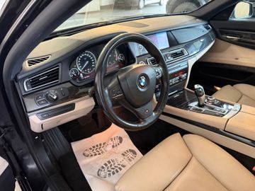 BMW 730 - 4