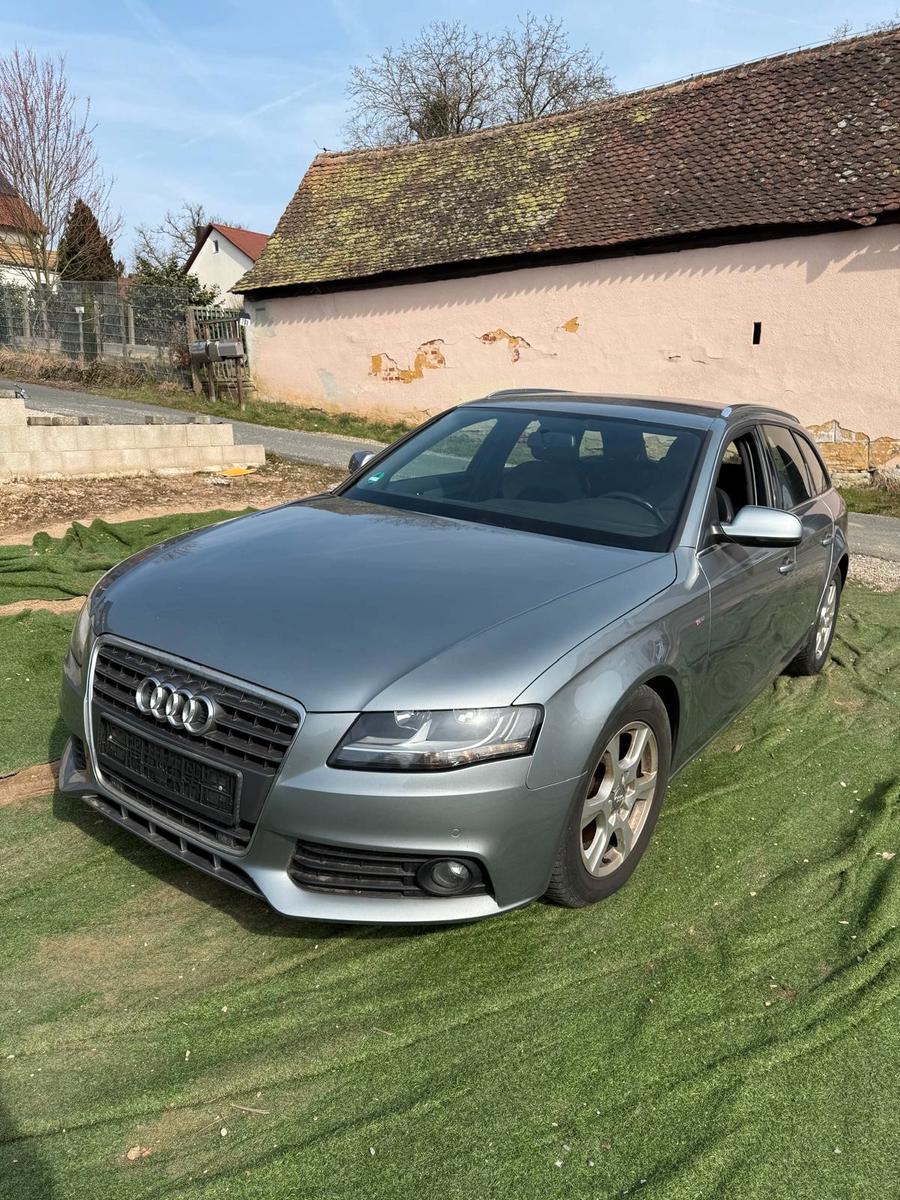Audi A4 Avant S line Sportpaket / plus