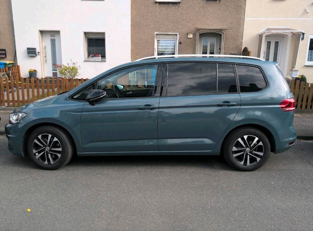 Image of Volkswagen Touran