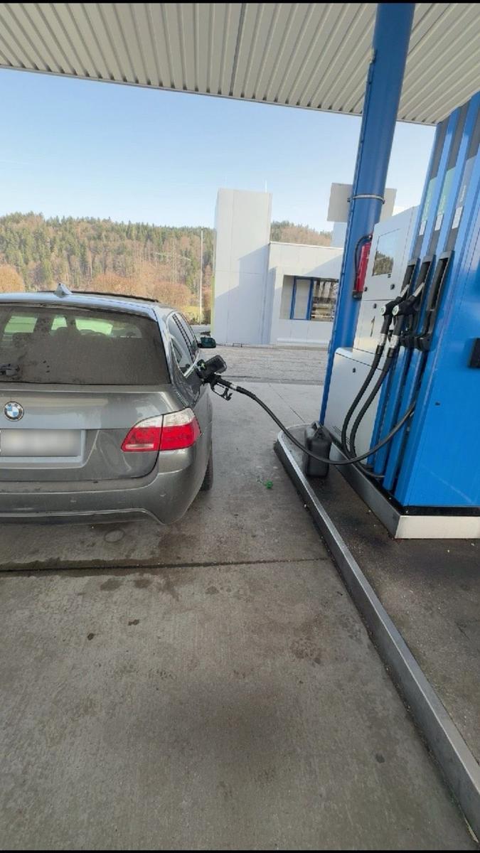 BMW 530 2004 — photo 5