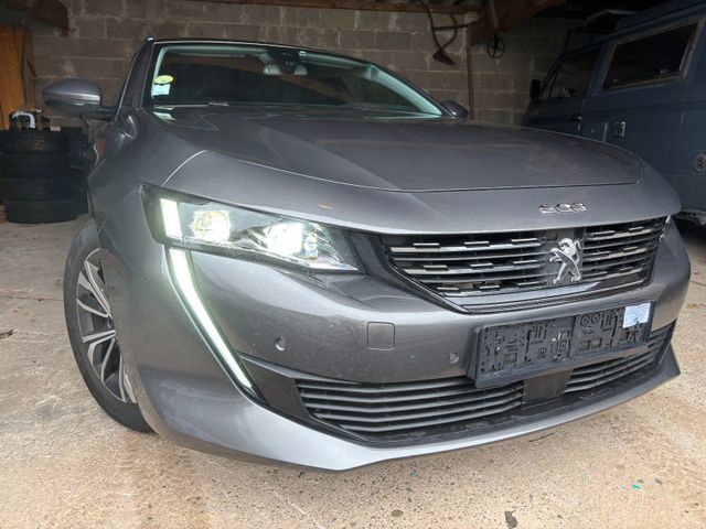 Peugeot 508 BlueHDi 130 EAT8 Allure+360°Kamera+FULLLED..