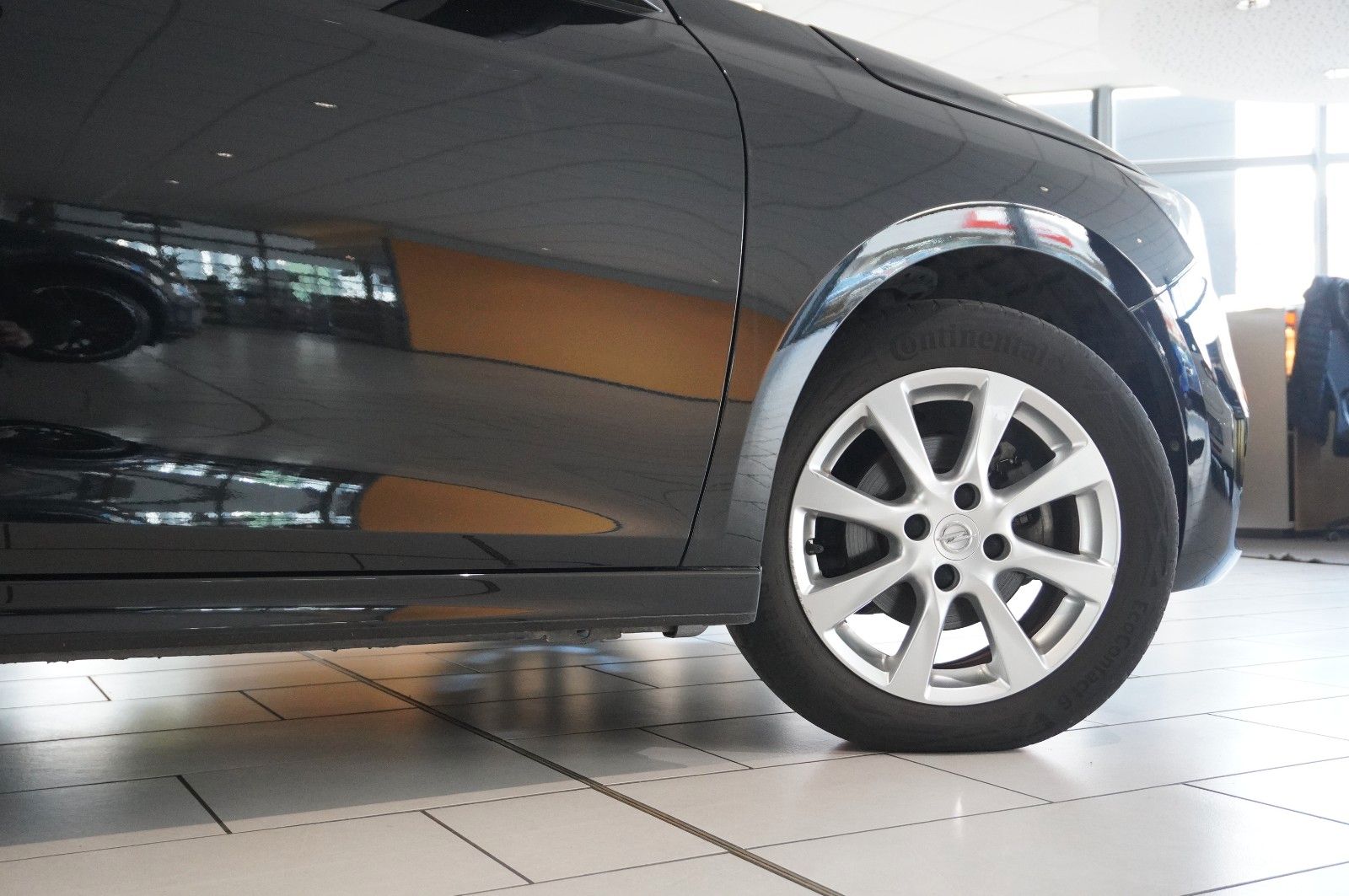 Fahrzeugabbildung Opel Corsa F 1.2 EDITION NAVI/KAMERA/TEMP./PDC/DAB+